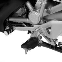 BMW R1200 RT LC / R1250 RT Ergonomics - Footrest Lowering
